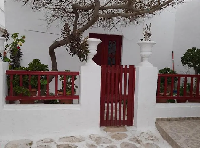 Terra Nova Apartment